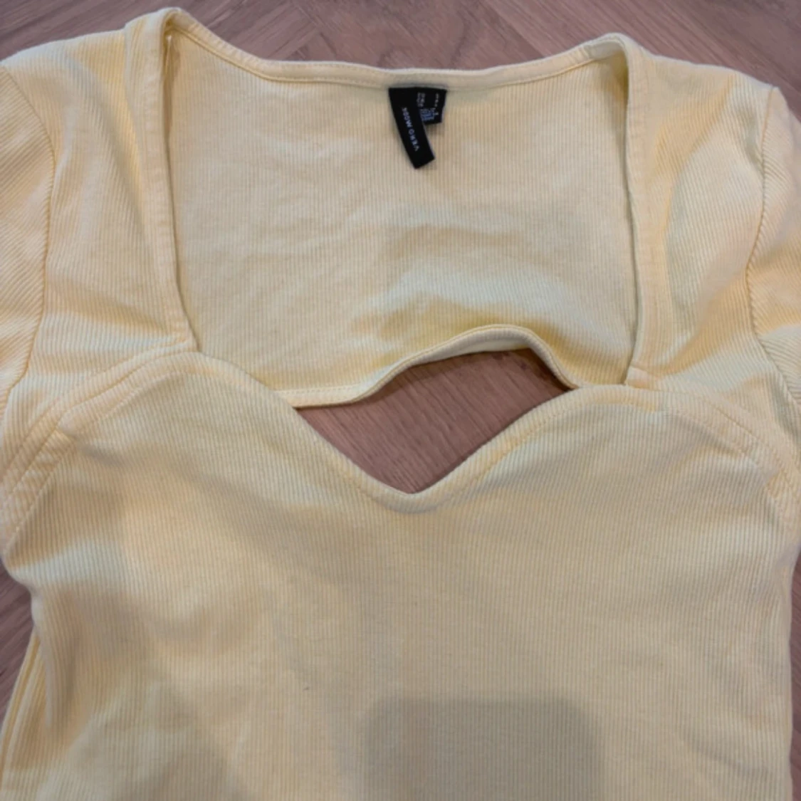 Ljusgul långklänning från Vero Moda - 1