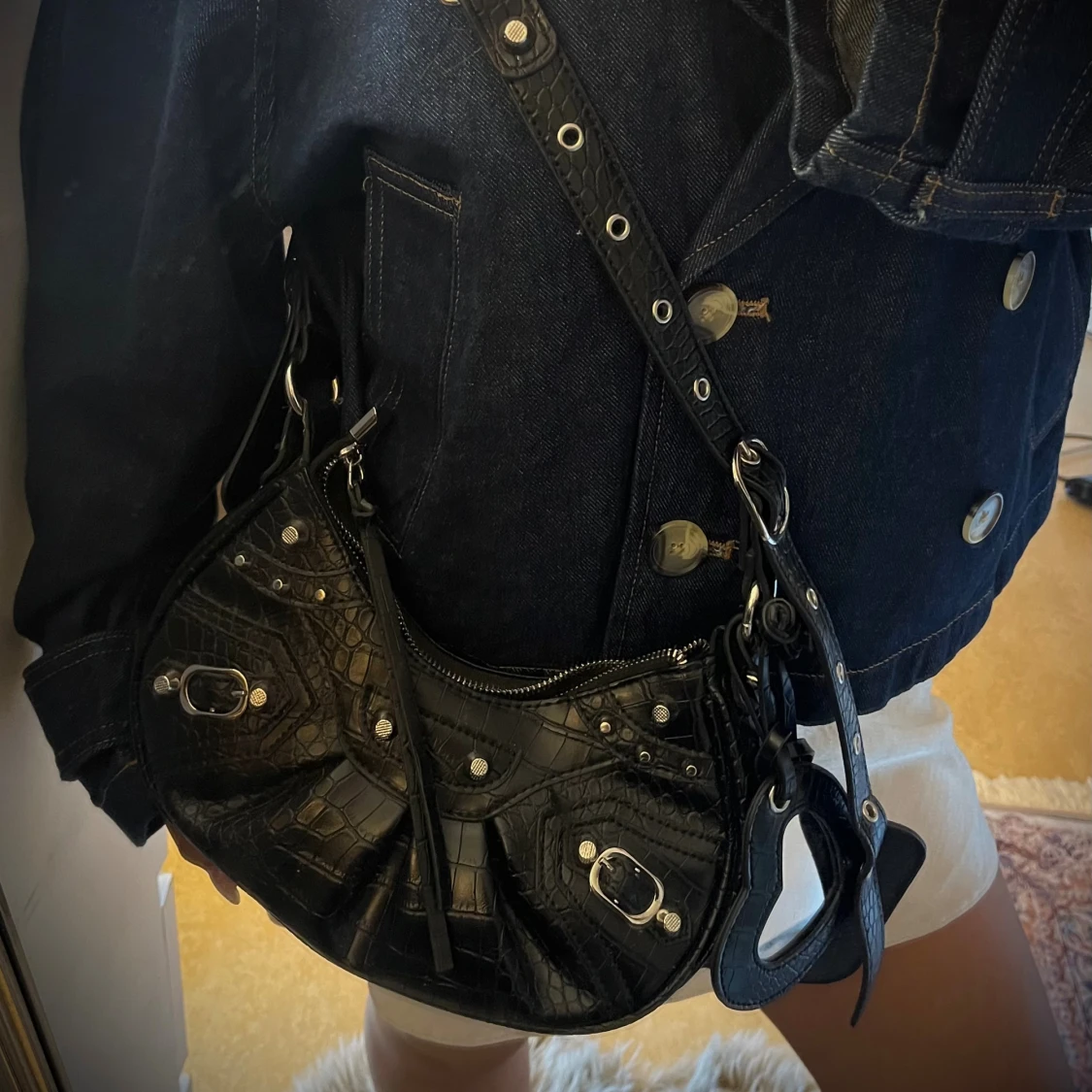 Svart axelväska  - 2