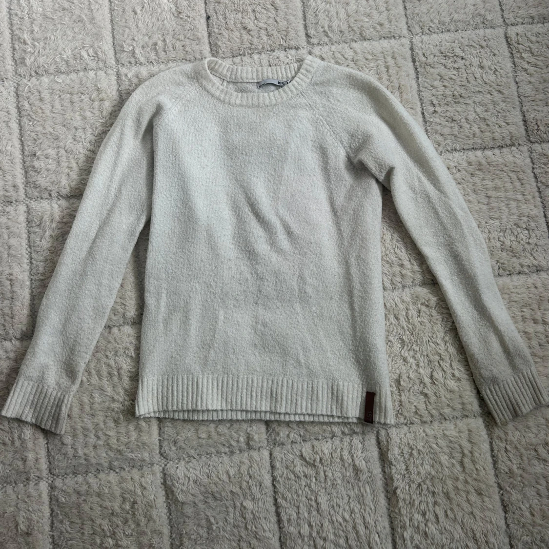 Vit stickad tröja från 157