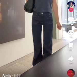 St Monica jeanerica jeans - Sjukt snygga med tyvärr för stora! Nypris ca 2000