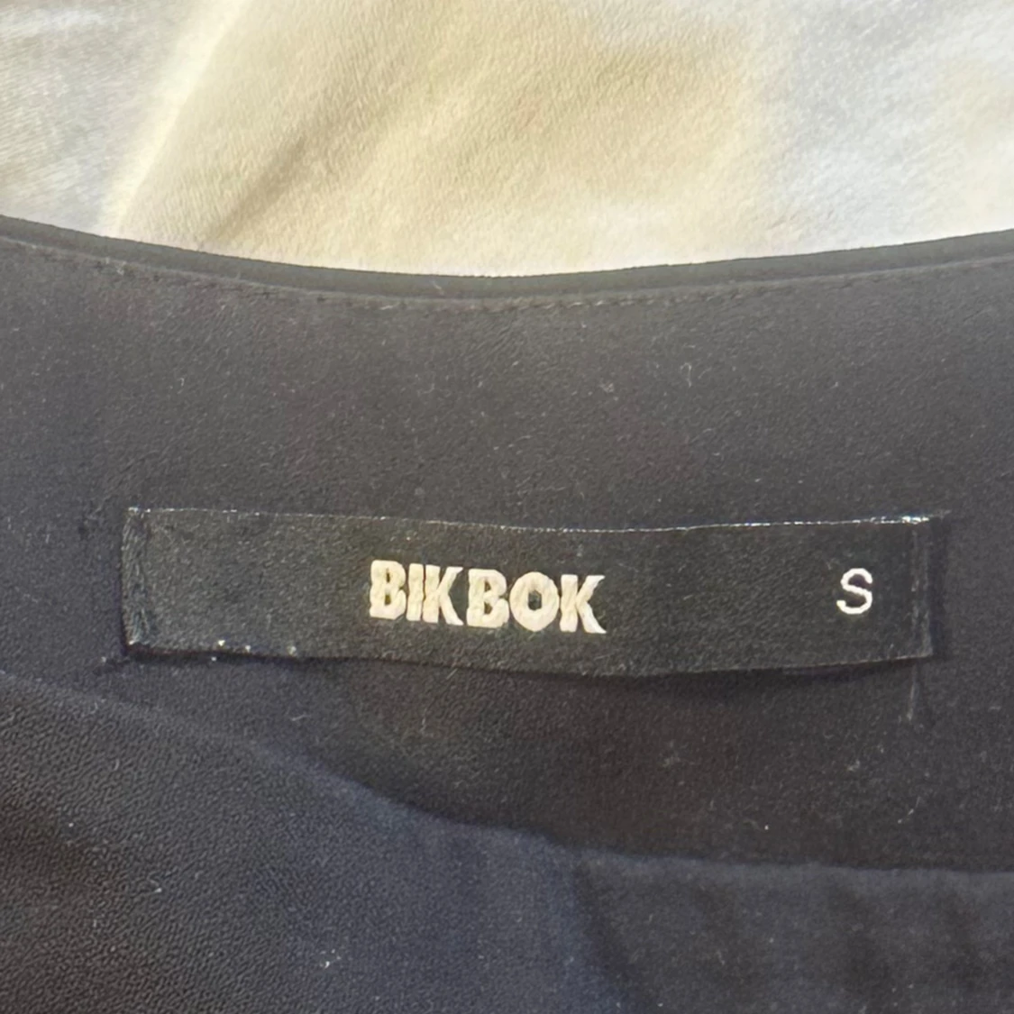 Svarta vida kostymbyxor BikBok S - 2