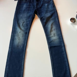 Limited Edition Handpicked Jeans 31 - Limited Edition Handpicked jeans i helt nytt skick med lappar i storlek 31. Kostar 3500 nypris. 
