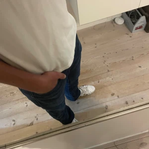 Replay Jeans - Hej! Säljer ett par snygga Replay Waitom jeans i klassisk blå tvätt. Som sagt en väldigt schysst modell av Replay!