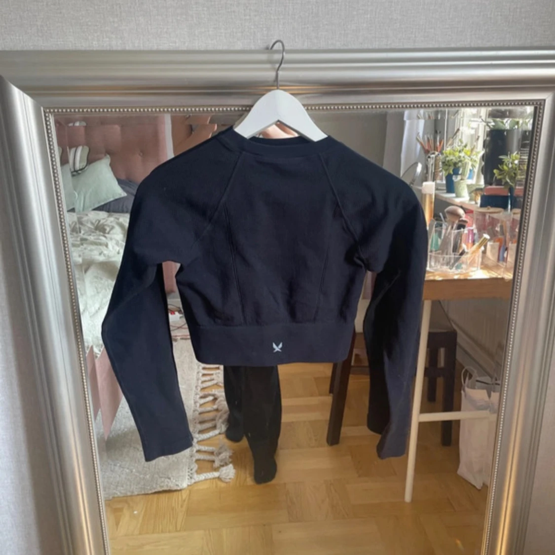 Svart croppad långärmad topp Soc - 3