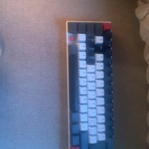 Tangentbord nos c450 - Tjena säljer ett tangentbord nos450 bra har haft den i ungefär 1 månad 
