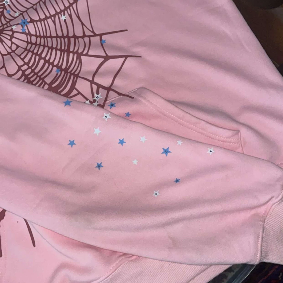 Rosa hoodie från Sp5der med spindelnät - 3