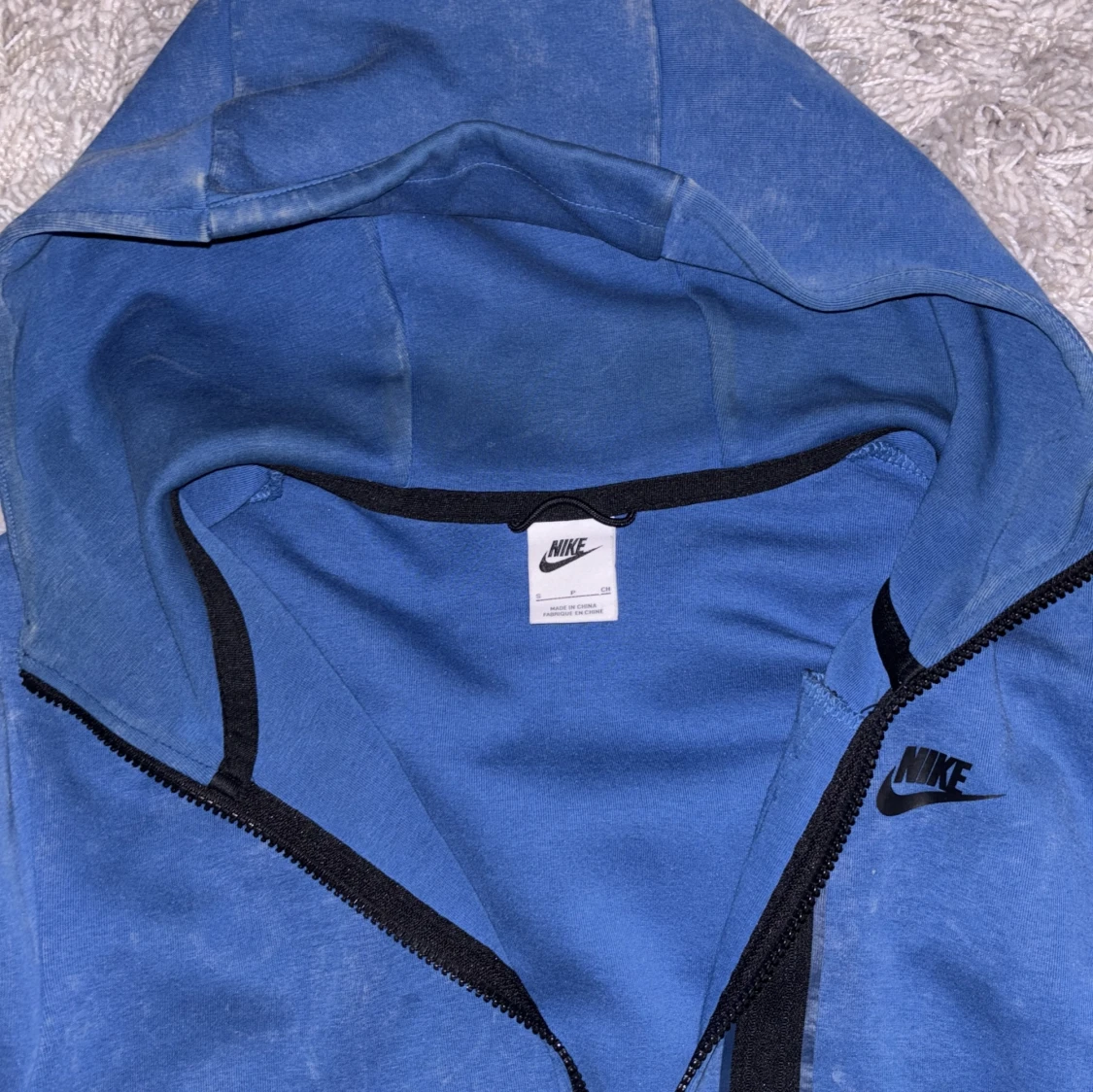 Blå hoodie från Nike med dragkedja - 2