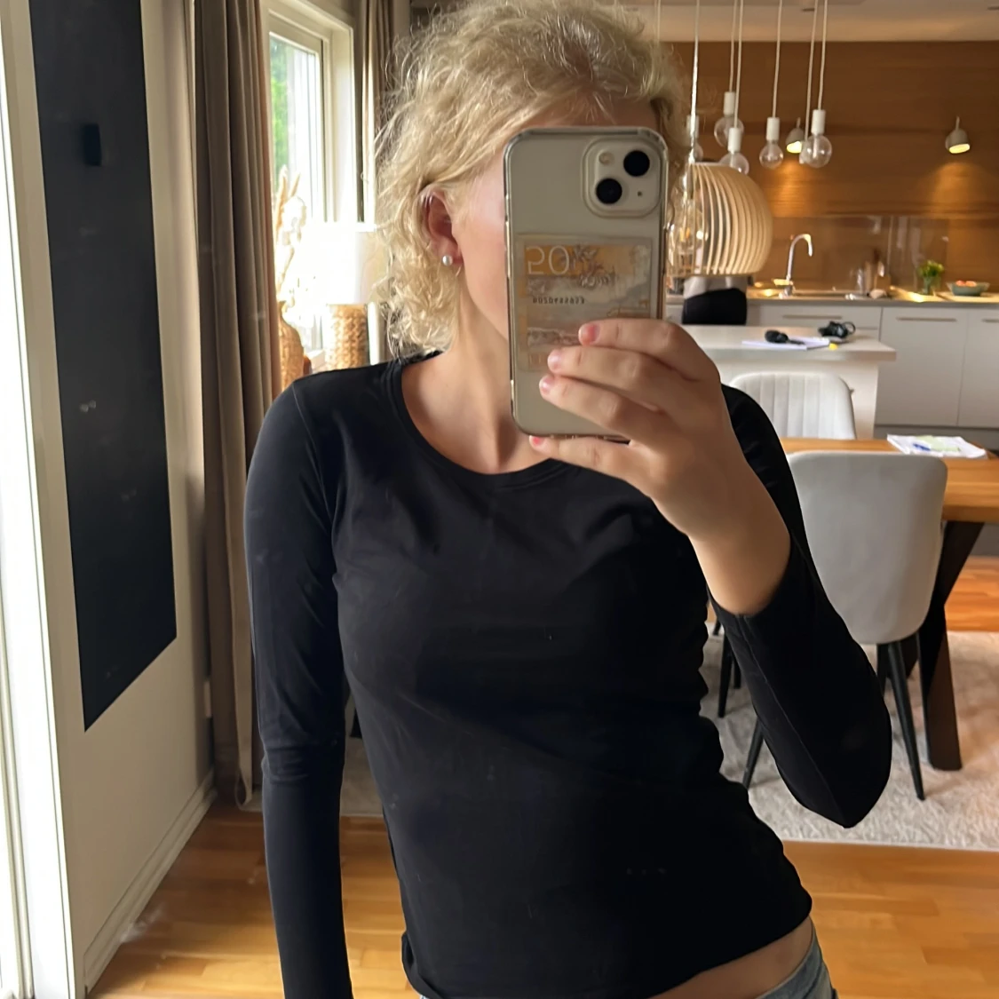 Svart långärmad basic tröja