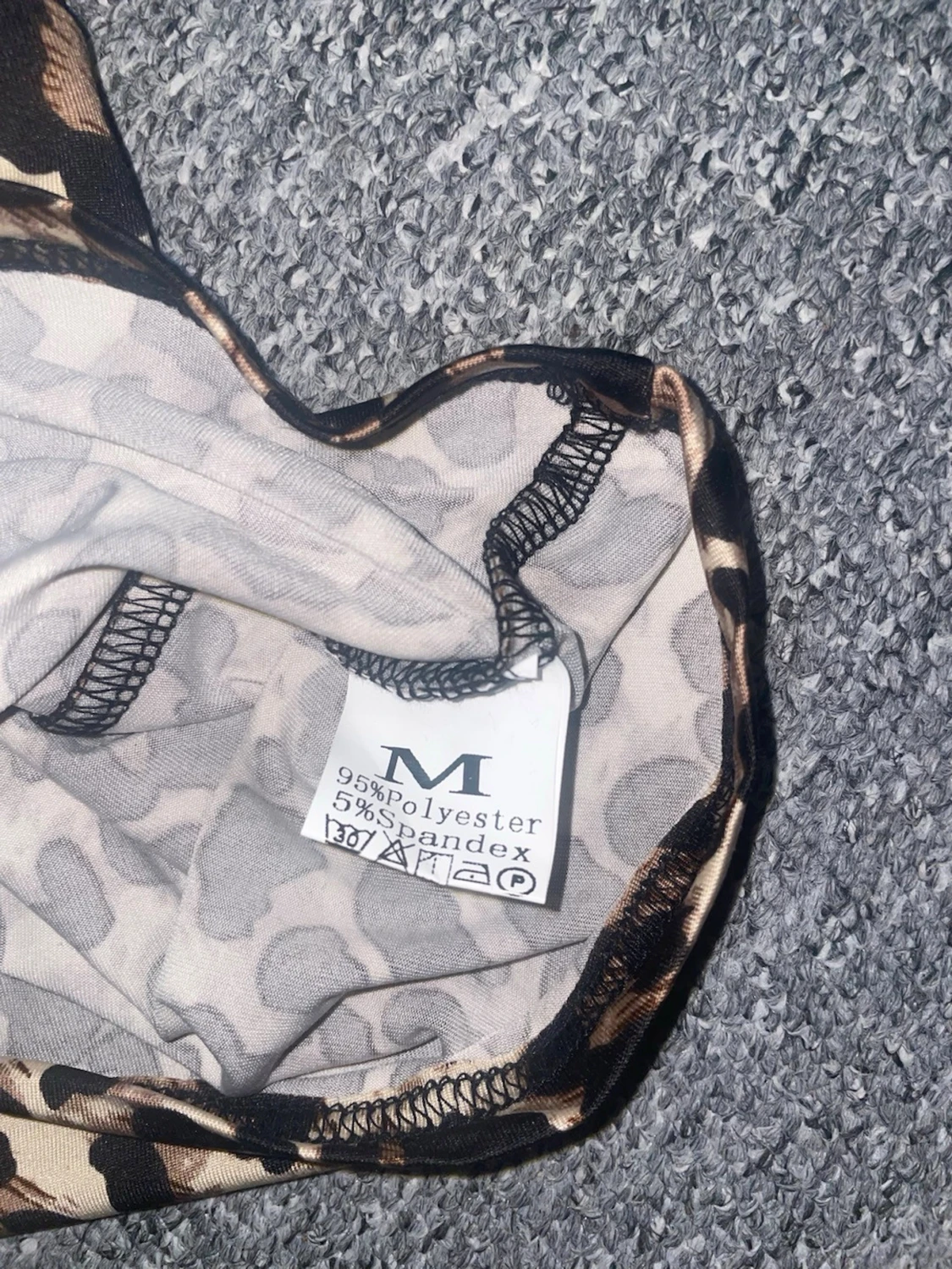 långärmad topp med leopardmönster - 3