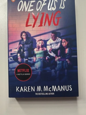 One of Us Is Lying - One of us is lying av Karen M. McManus