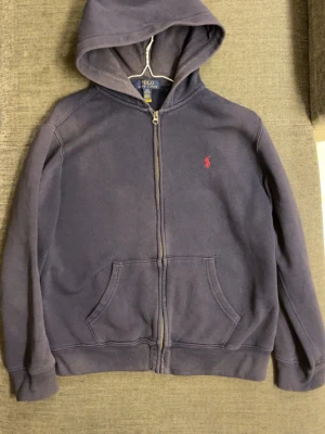 Marin Blå Zip Hoodie - Lite sliten, behöver en tvätt. 160 cm 80kg