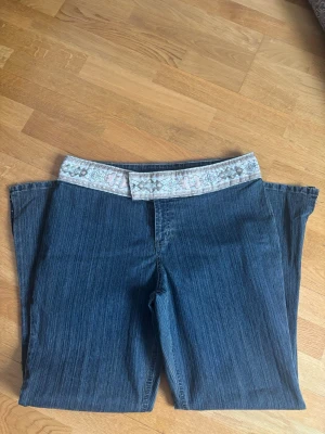 flared 70s jeans - Flared jeans I 70-tals mode från Faded Glory 