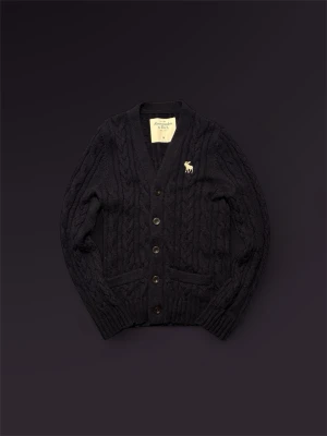  Abercrombie & Fitch Cardigan - Tja säljer en otroligt snygg Abercrombie & Fitch Cardigan i otroligt bra skick!!! ||| Storlek: M, Skick 9/10  Kontakta vid frågor💫