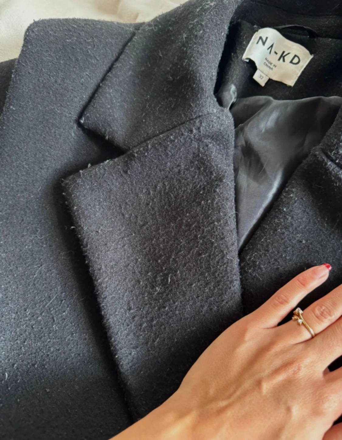 SNYGG lång svart kappa  - 5