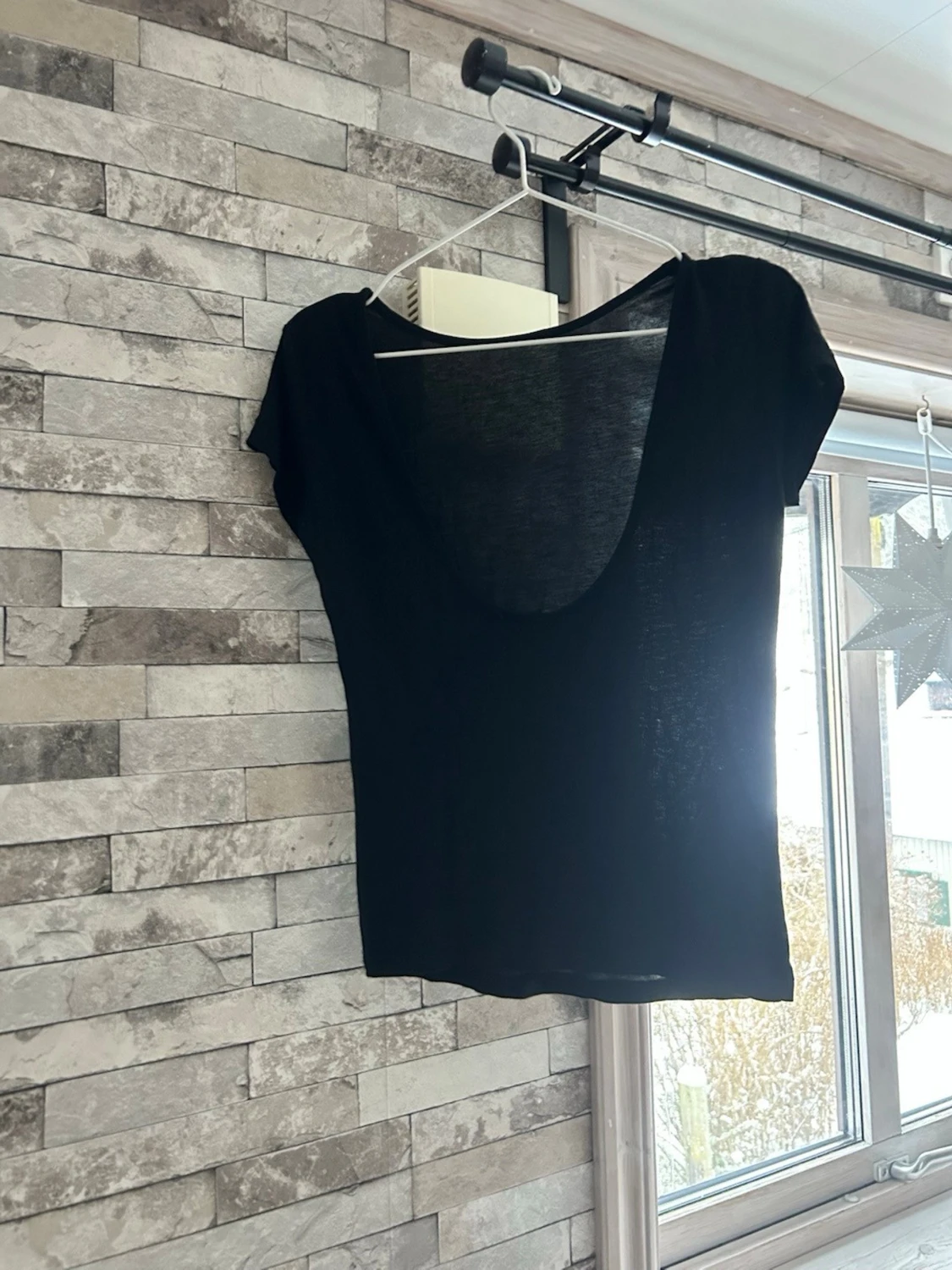 Svart tunn kortärmad topp - 3