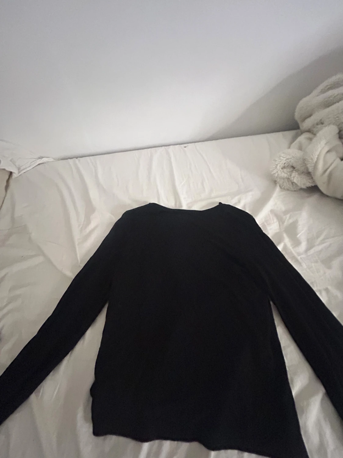 Svart långärmad basic tröja - 1