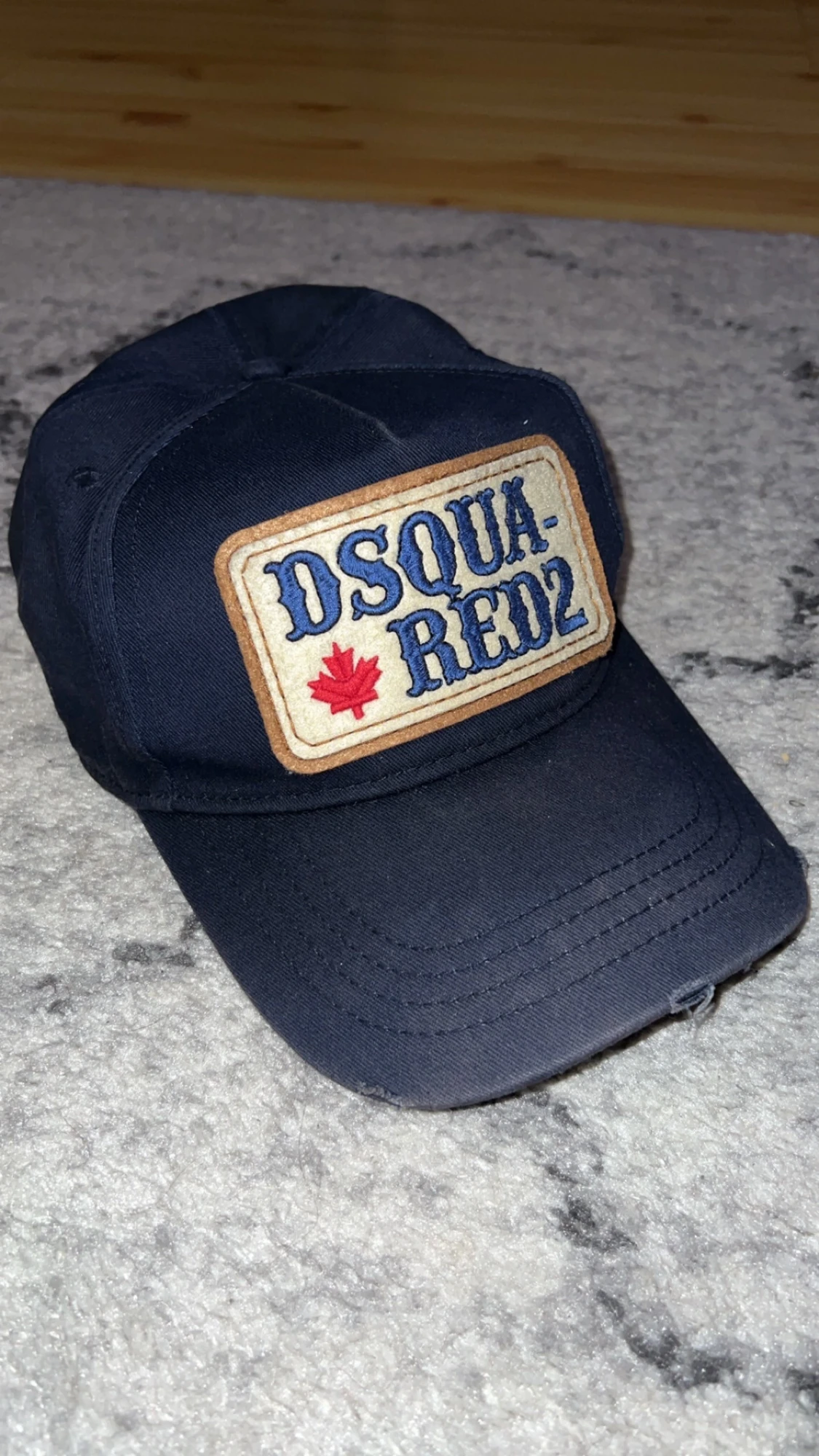 Mörkblå Dsquared2 keps med patch