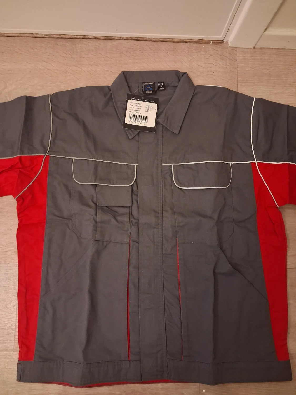 Grå och röd twilljacka från Univern - 1