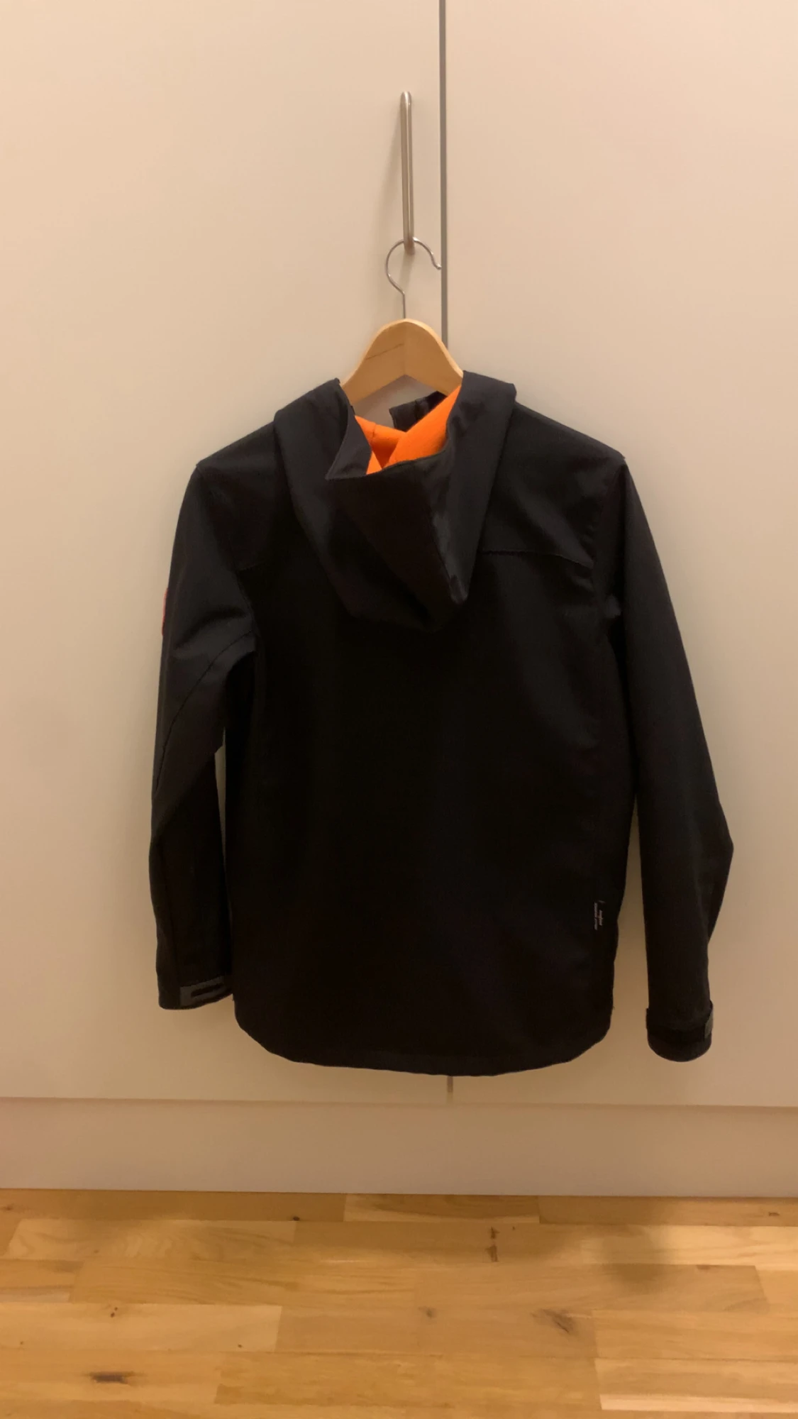 Helly Hansen vindjacka  - 3