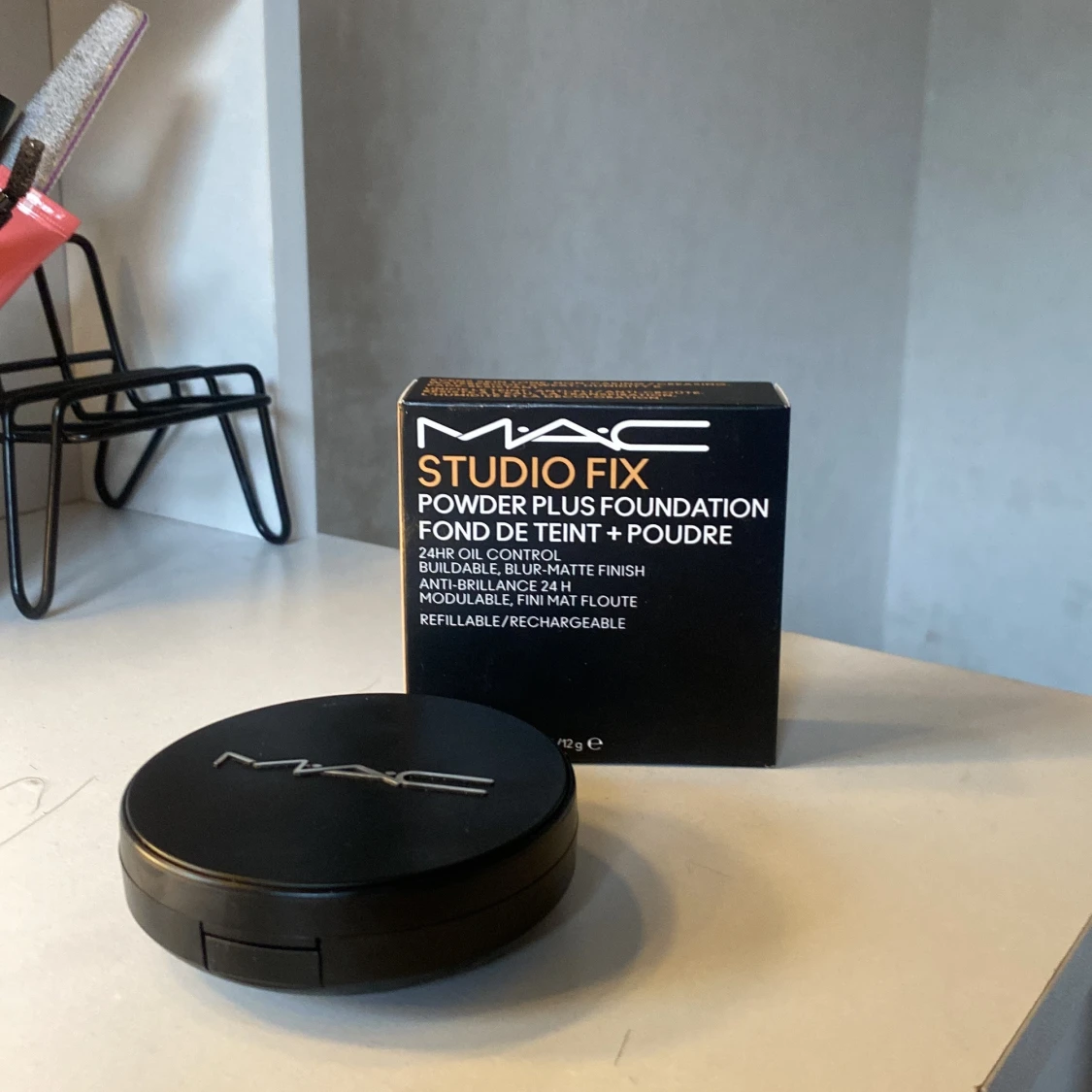 MAC Studio Fix Powder Foundation NC25