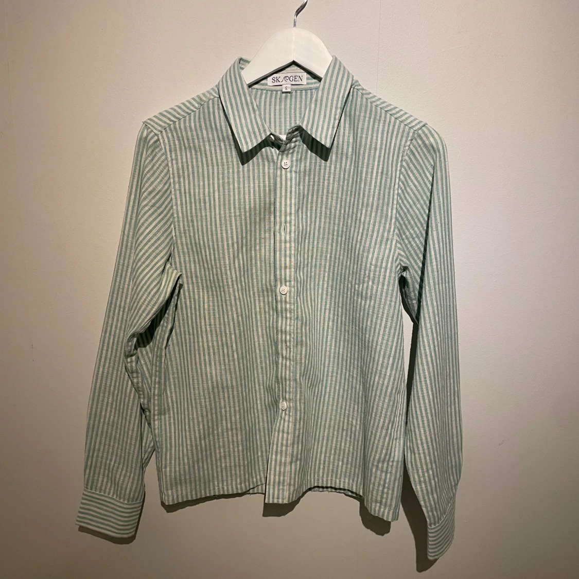 Randig grön skjorta från Skagen Clothing 