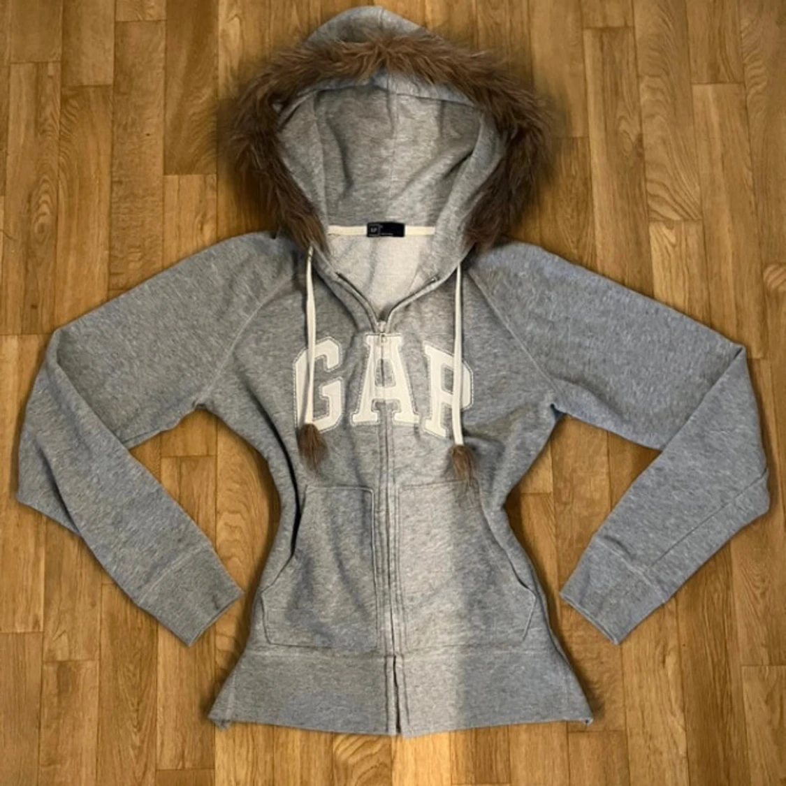 Grå Zip från GAP med päls