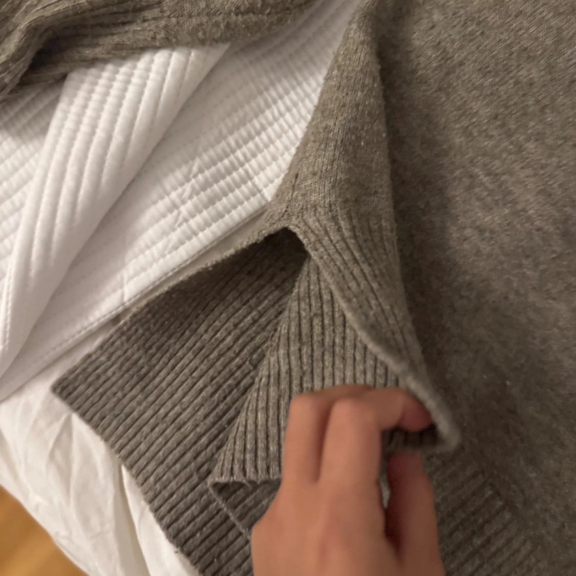 Beige stickad tröja från H&M - 2