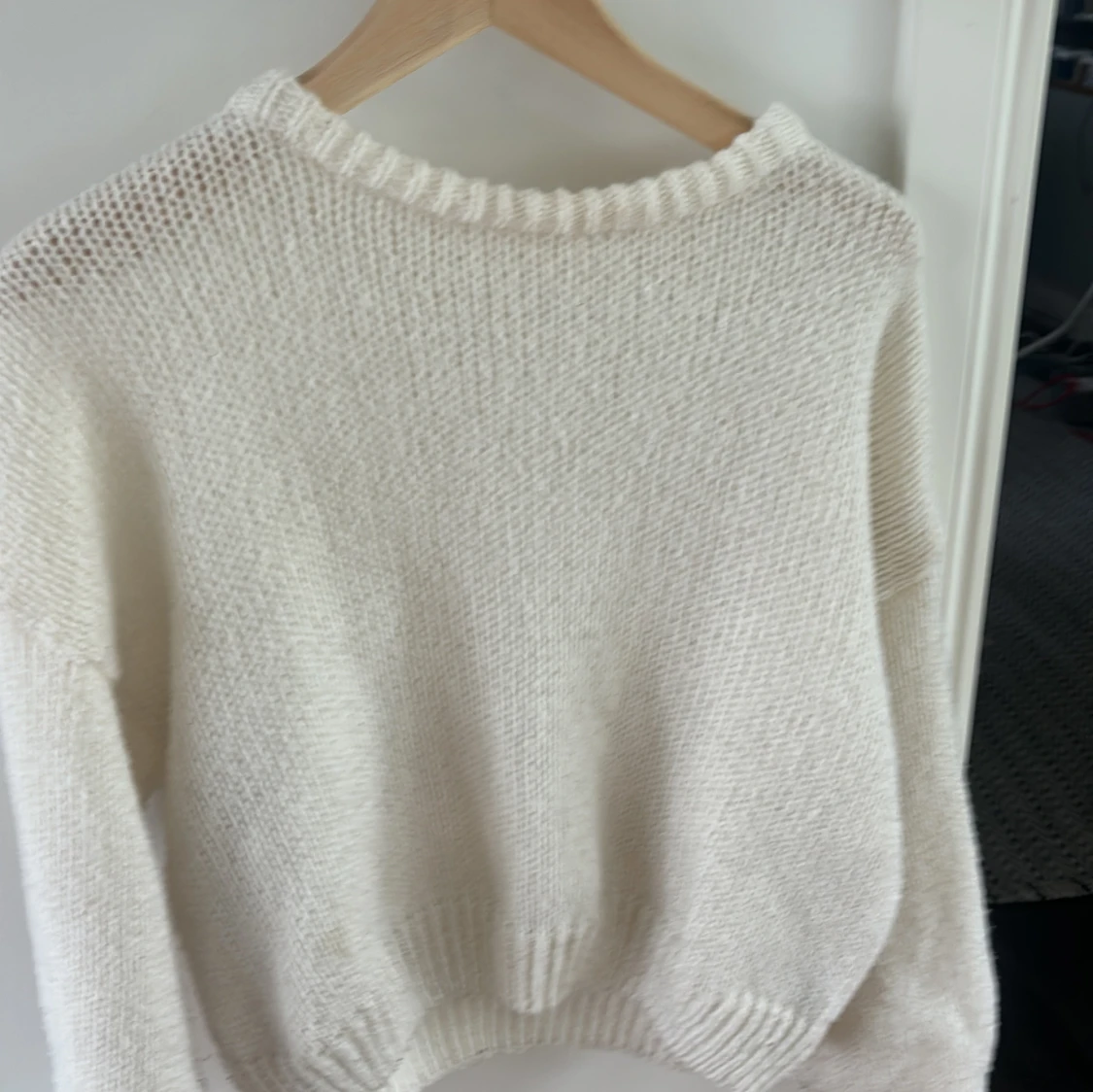 Vit stickad tröja från Dazy - 3
