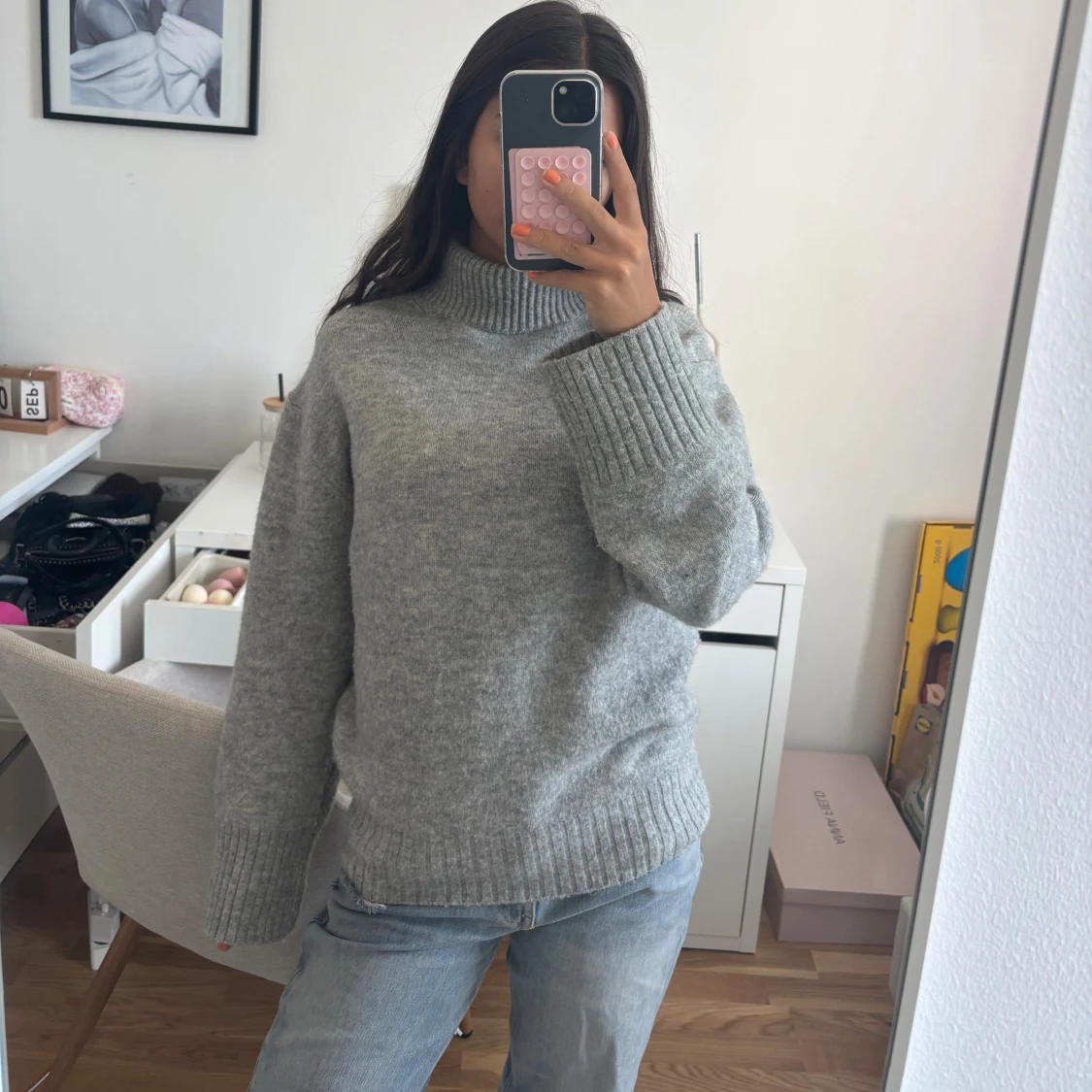 Grå stickad polotröja