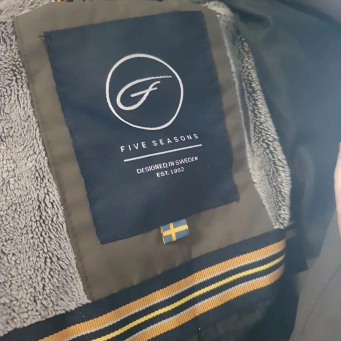 Quiltad mörkgrön pufferjacka Five Seasons - 1