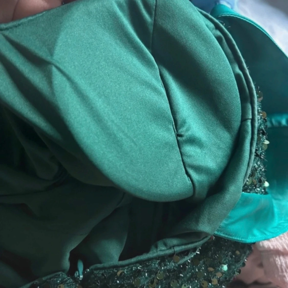 Grön glittrig långklänning Miss Ord - 3