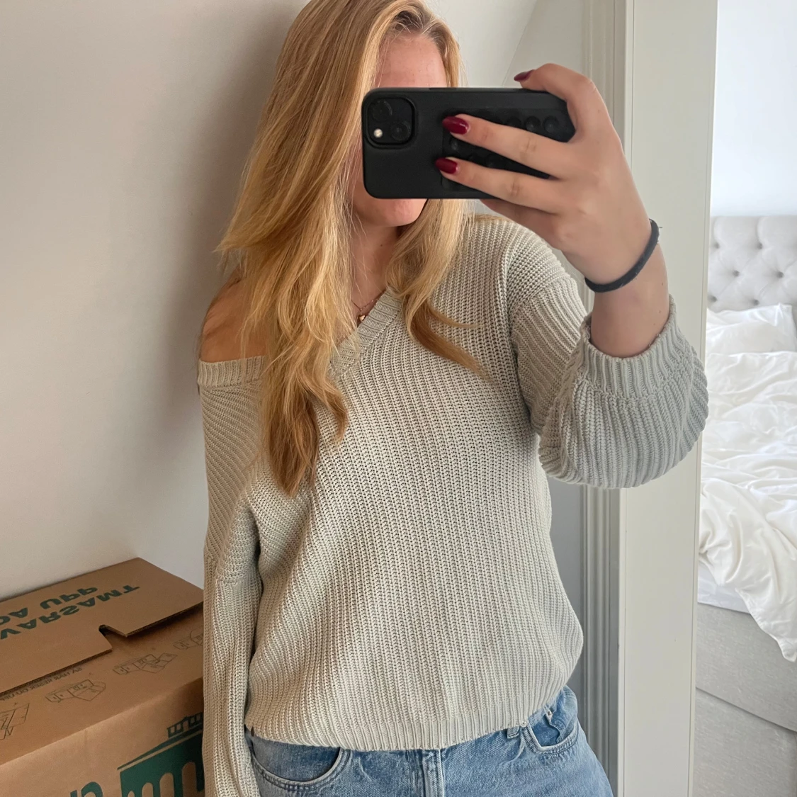 Ljusgrå stickad  - 1