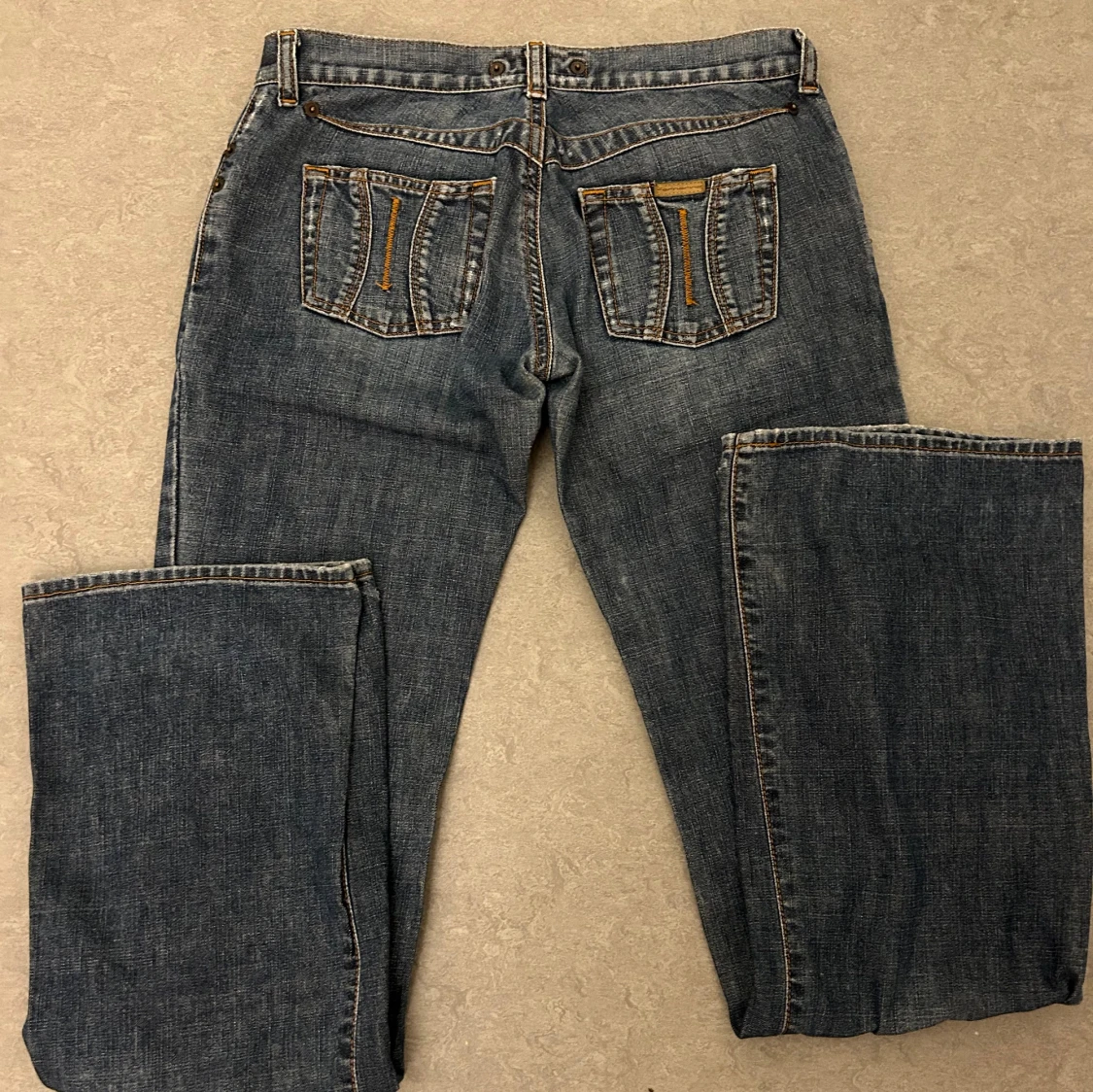 Lågmidjade bootcut jeans från Fornarina