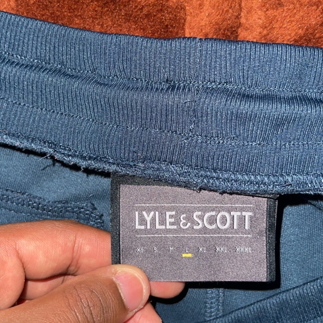 Blå mjukisbyxor från Lyle & Scott - 2