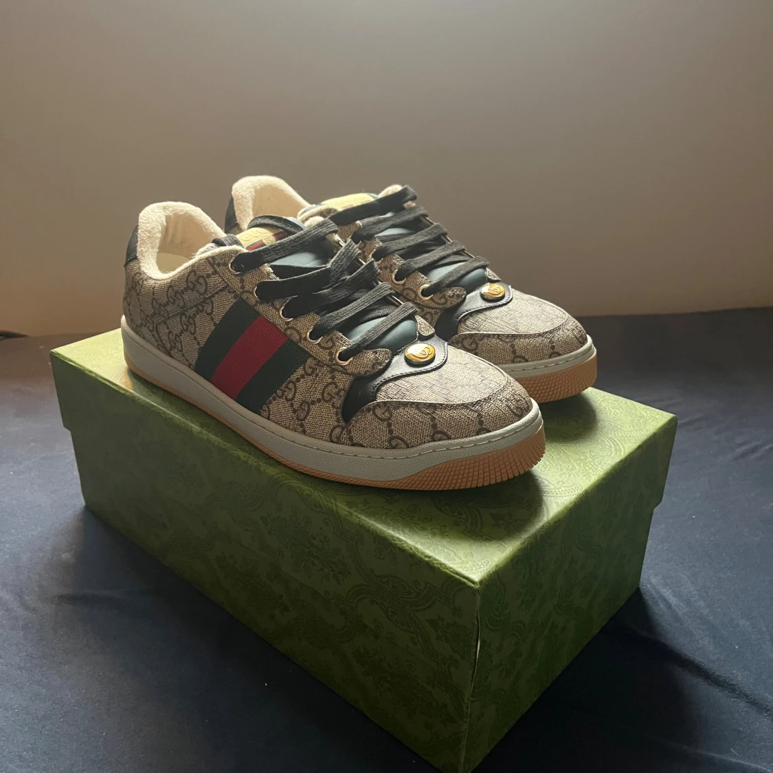 Gucci sneakers med GG-mönster