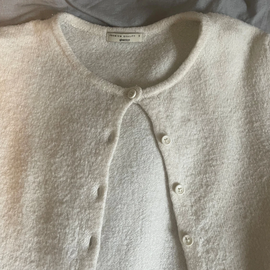 Vit kofta från Gina Tricot i ullmix - 1