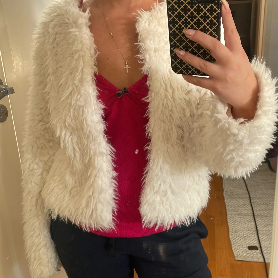 Vit fluffig pälsjacka - 1