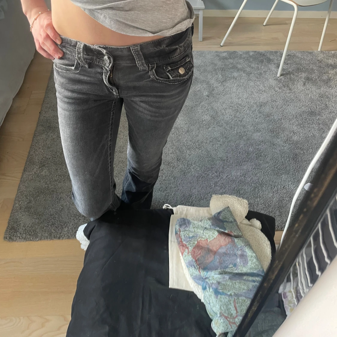 Lågmidjade bootcut jeans
