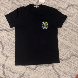 Svart Moncler t-shirt  - Helt ny