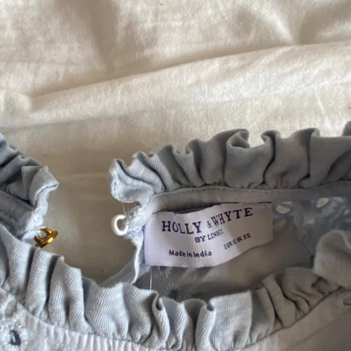 Ljusblå volangklänning Holly & Whyte - 1