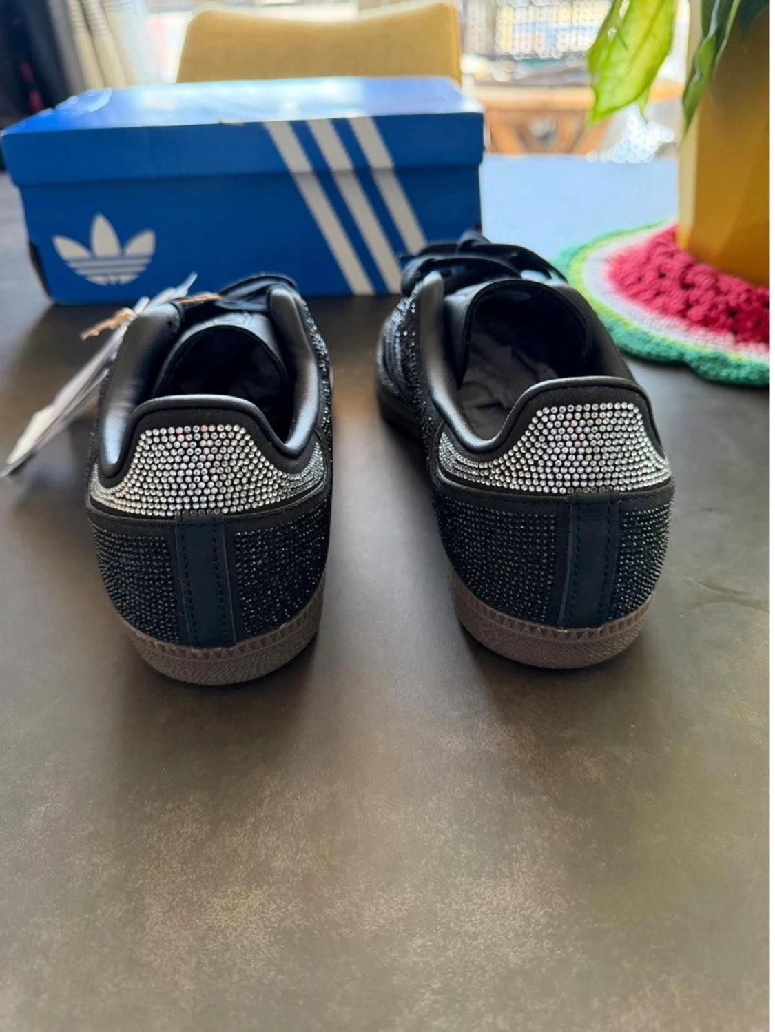 Adidas Samba med strassdetaljer - 3