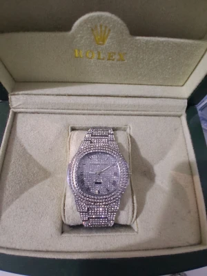 Klocka - Helt ny klocka silver!