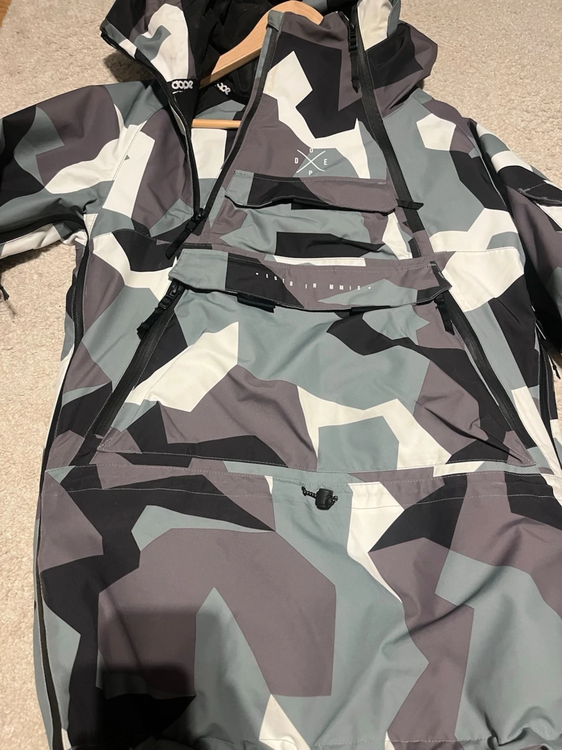 Camouflage vindjacka från Dope XS - 3