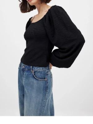 Na-kd blus - Superfin Nakd topp som är off shoulder. Aldrig använd med prislapp kvar!