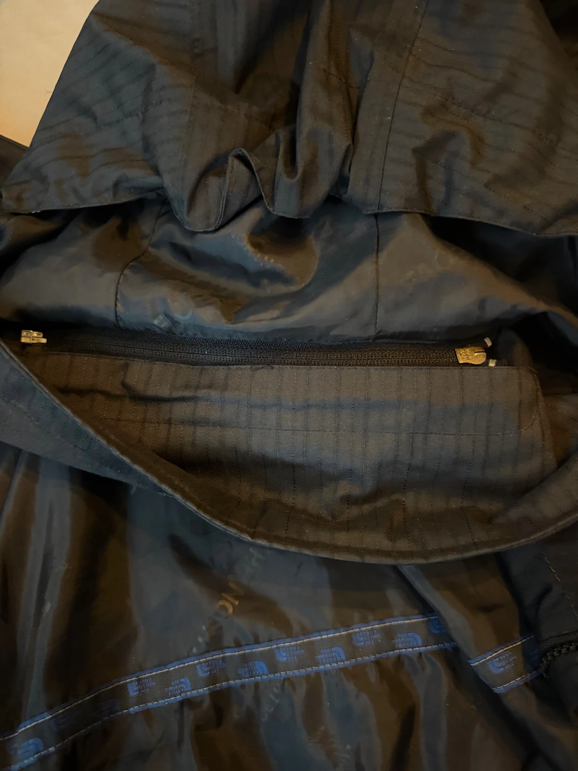 Svart pufferjacka från Robe di Kappa - 3