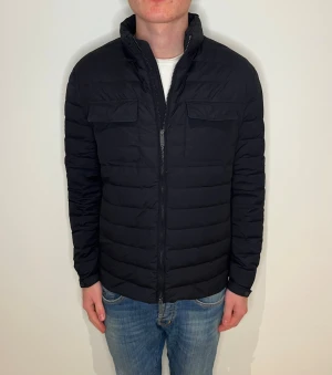 Massimo dutti jacka  - 9,5/10 | L passar M 