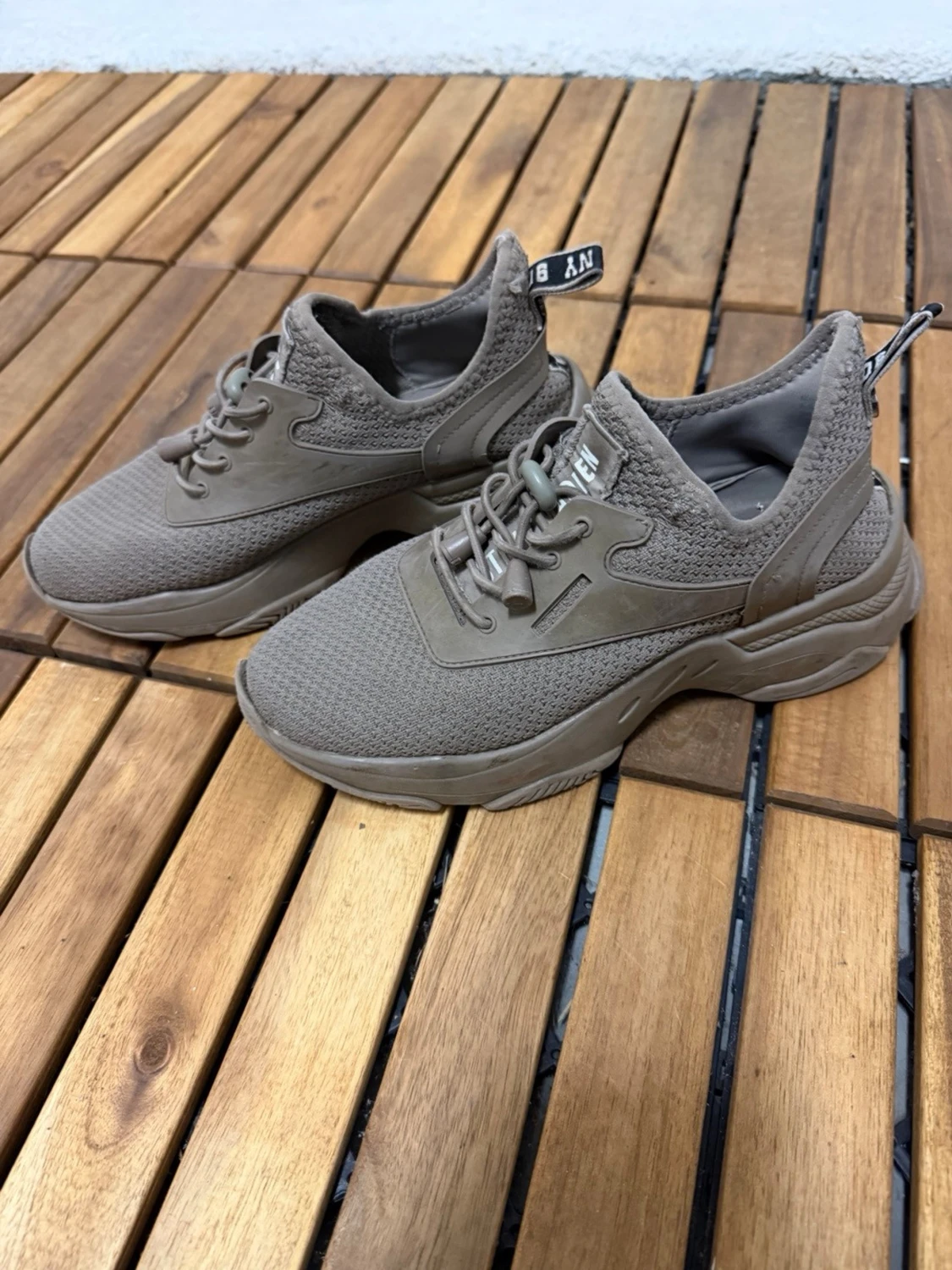 Steve Madden beige sneakers - 1