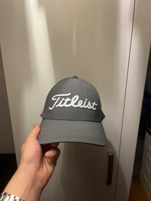 Titleist keps - Grå Titliest keps