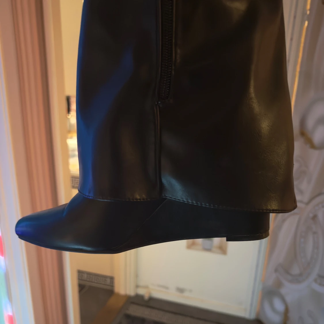 Folded Svarta Boots - 1