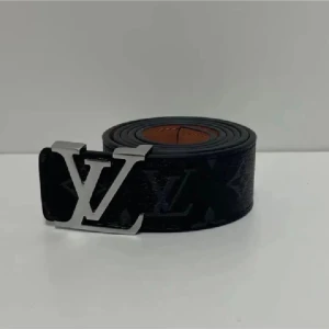 Lv bälte - Helt ny, skickas inom kortaste tiden!